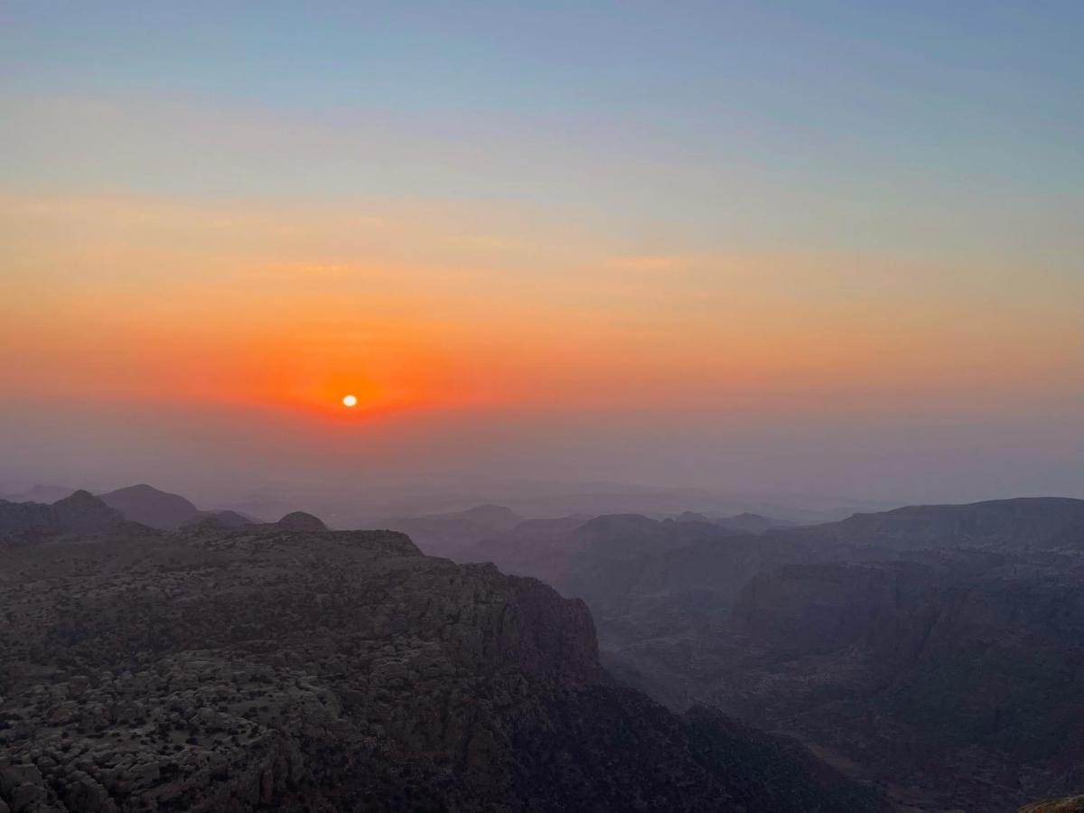 Jabal Dana Hotel - The Highest Hotel In Jordan Exterior photo